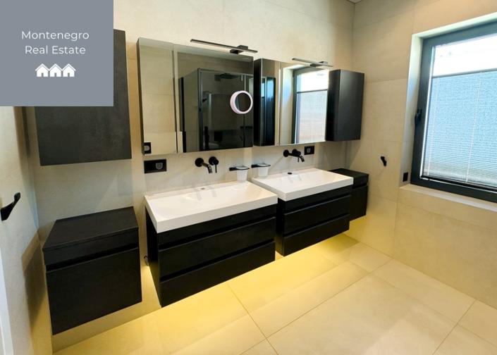 Image No.10-4 Bed Villa for sale