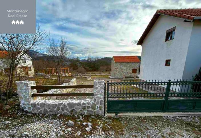 Image No.10-1 Bed Country House for sale