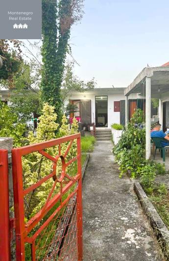 Image No.2-5 Bed House for sale