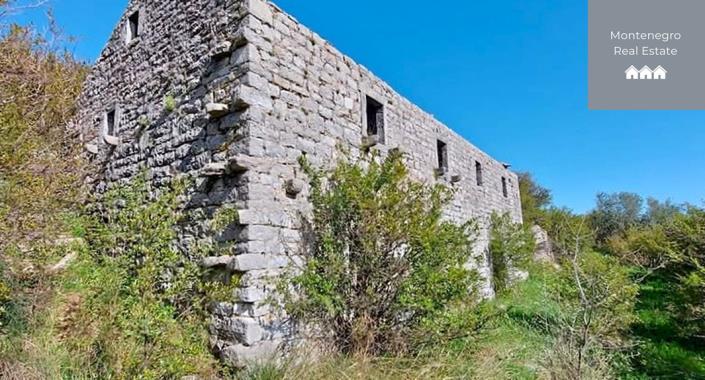 Image No.8-Villa for sale