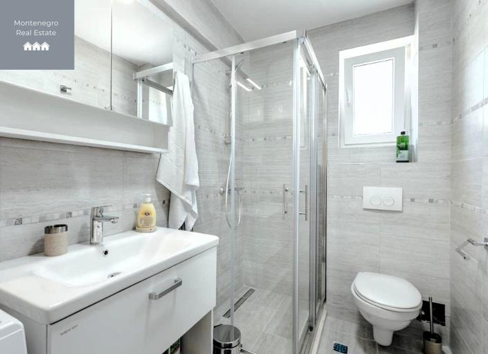 Image No.20-11 Bed Villa for sale