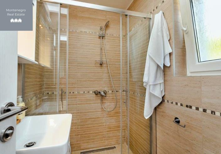 Image No.21-11 Bed Villa for sale