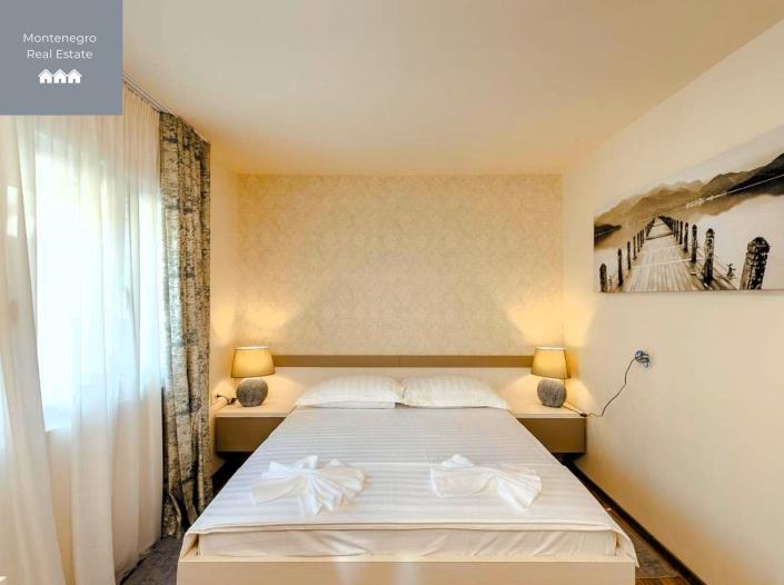 Image No.16-11 Bed Villa for sale