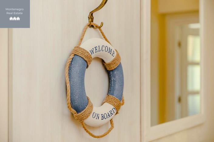 Image No.15-11 Bed Villa for sale