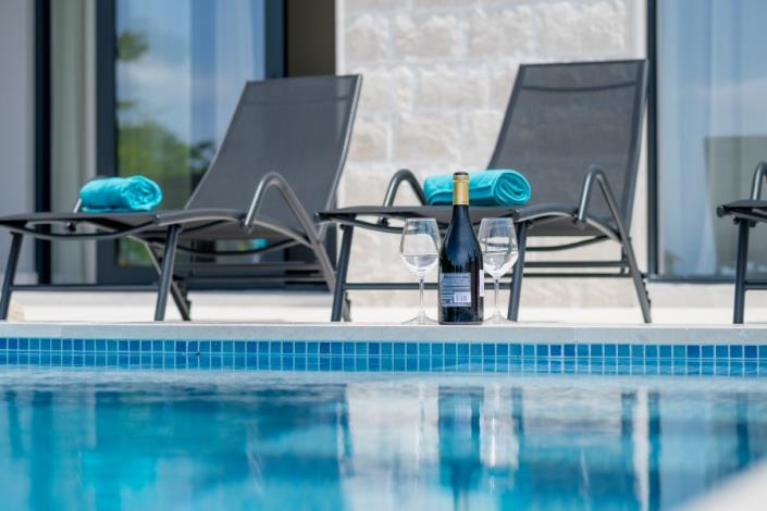 Image No.3-4 Bed Villa for sale