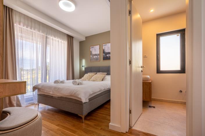 Image No.25-4 Bed Villa for sale