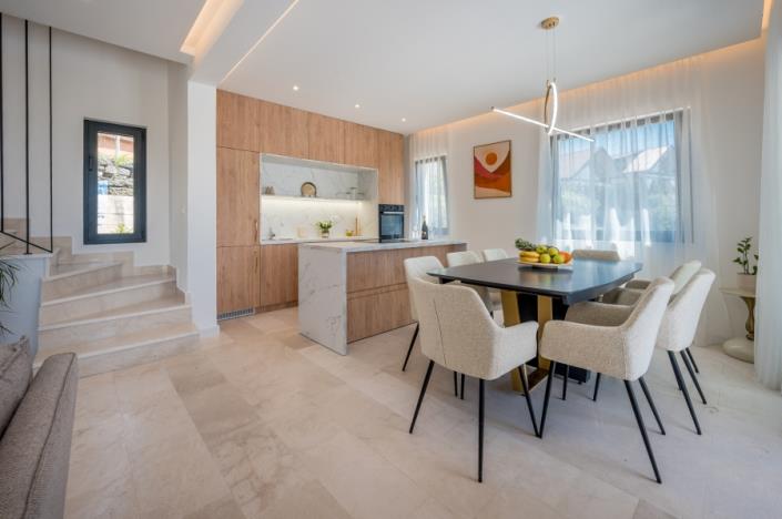 Image No.11-4 Bed Villa for sale