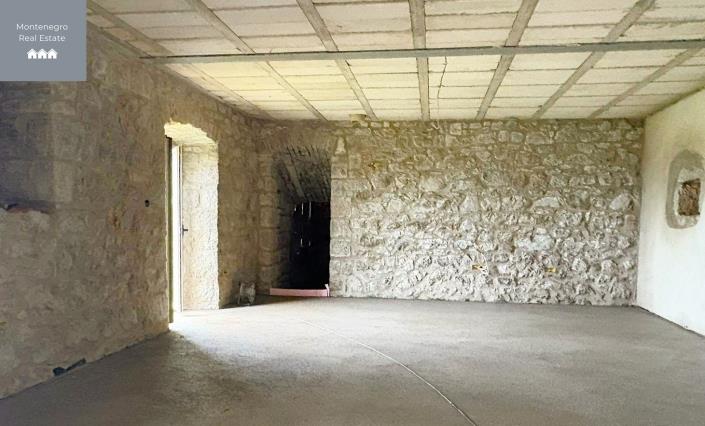 Image No.8-3 Bed Villa for sale