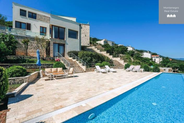 Image No.3-5 Bed Villa for sale