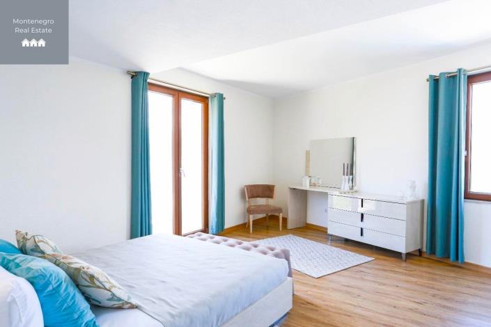 Image No.17-5 Bed Villa for sale