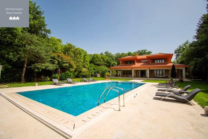 Image No.10-3 Bed Villa for sale