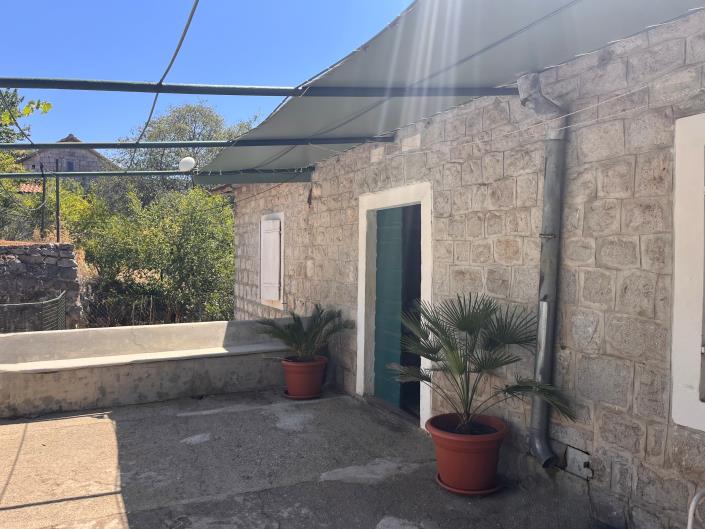 Image No.23-9 Bed House for sale