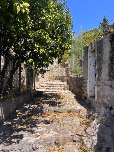 Image No.22-9 Bed House for sale