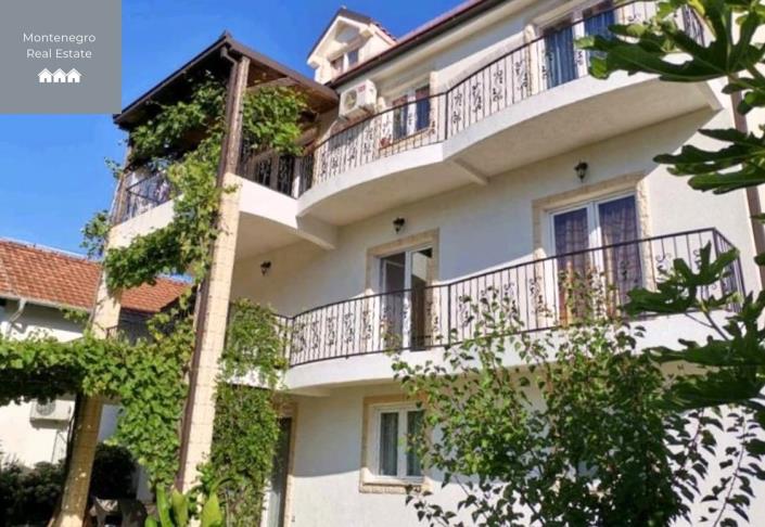 Image No.12-4 Bed House for sale