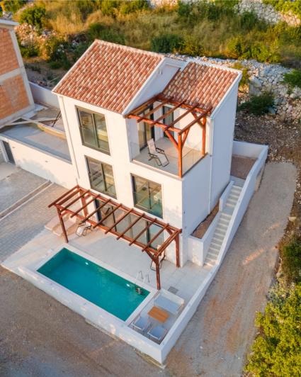 Image No.9-3 Bed Villa for sale