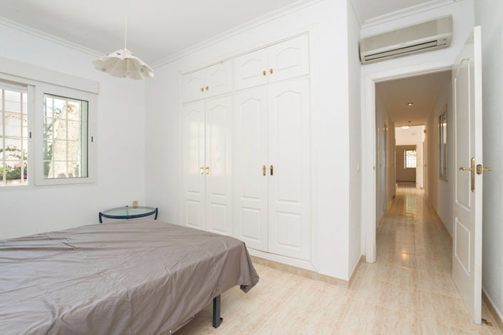 Image No.15-3 Bed Villa for sale