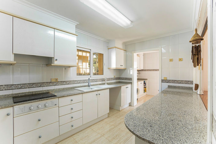 Image No.9-3 Bed Villa for sale