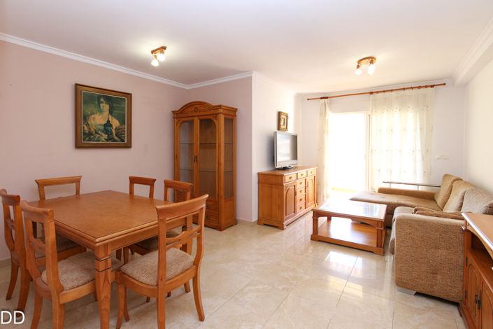 Image No.1-4 Bed Apartment for sale