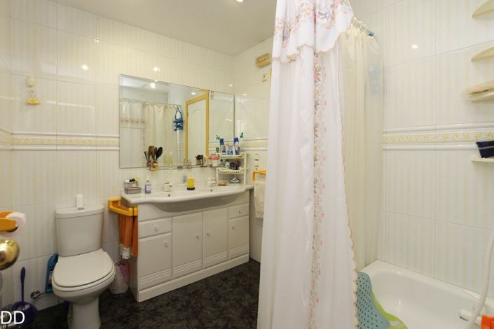 Image No.16-5 Bed Villa for sale