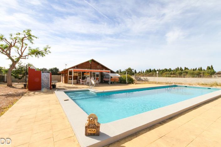 Image No.2-5 Bed Villa for sale