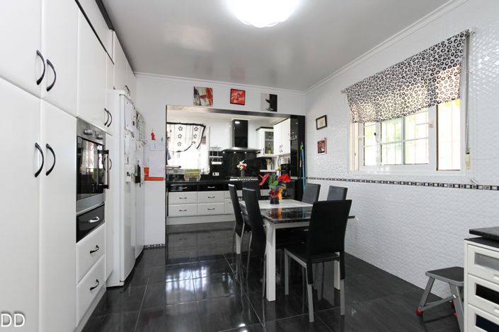 Image No.9-5 Bed Villa for sale