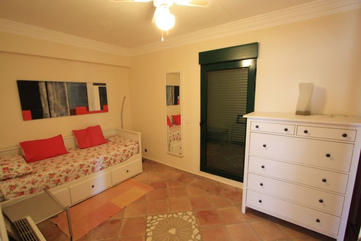 Image No.29-6 Bed Villa for sale