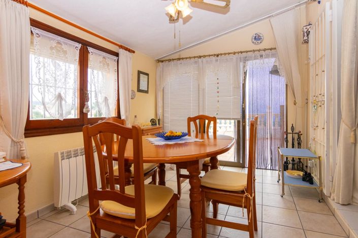 Image No.12-4 Bed Villa for sale