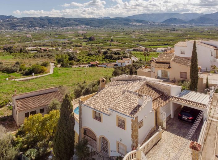 Image No.3-4 Bed Villa for sale