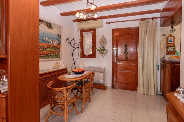 Image No.10-4 Bed Villa for sale