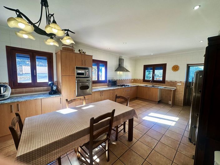 Image No.15-10 Bed Finca for sale