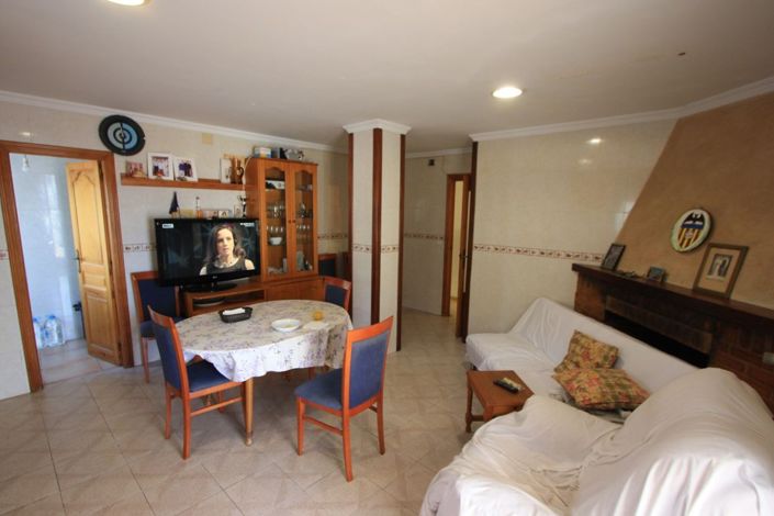 Image No.18-9 Bed Villa for sale