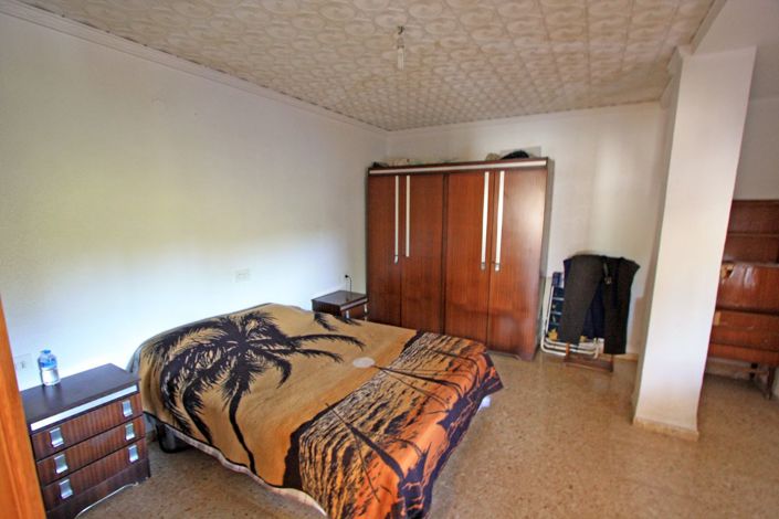 Image No.19-9 Bed Villa for sale