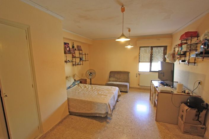 Image No.21-9 Bed Villa for sale