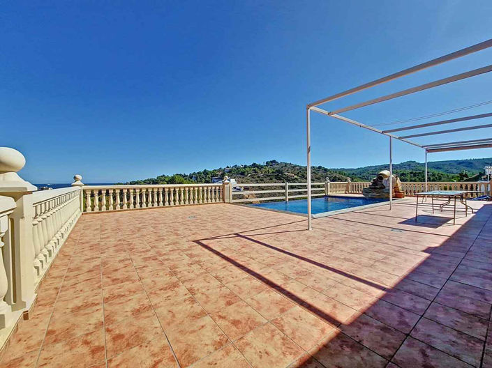 Image No.3-4 Bed Villa for sale