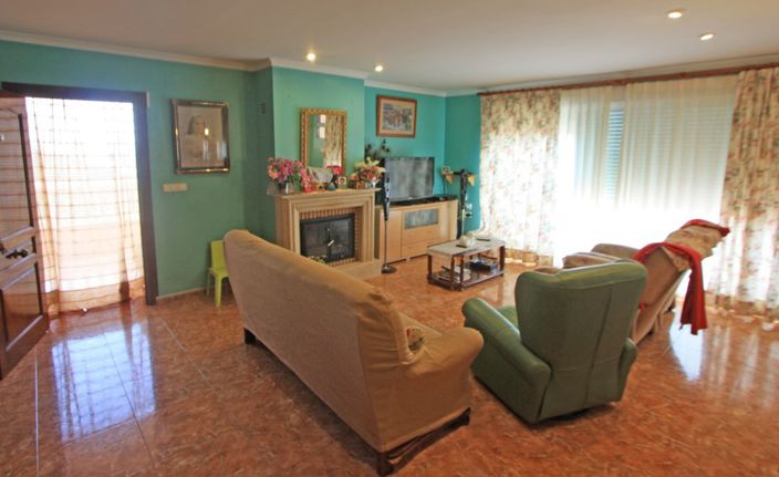 Image No.6-4 Bed Villa for sale