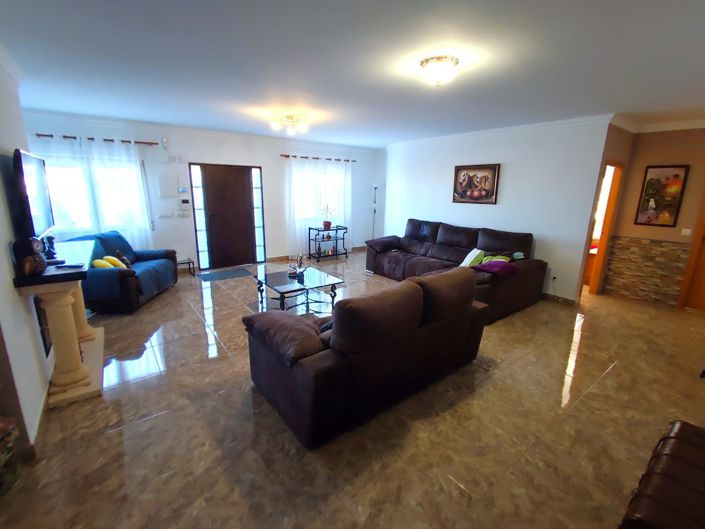 Image No.11-6 Bed Villa for sale