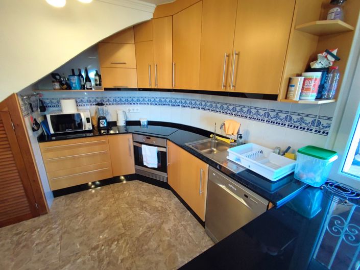 Image No.14-6 Bed Villa for sale