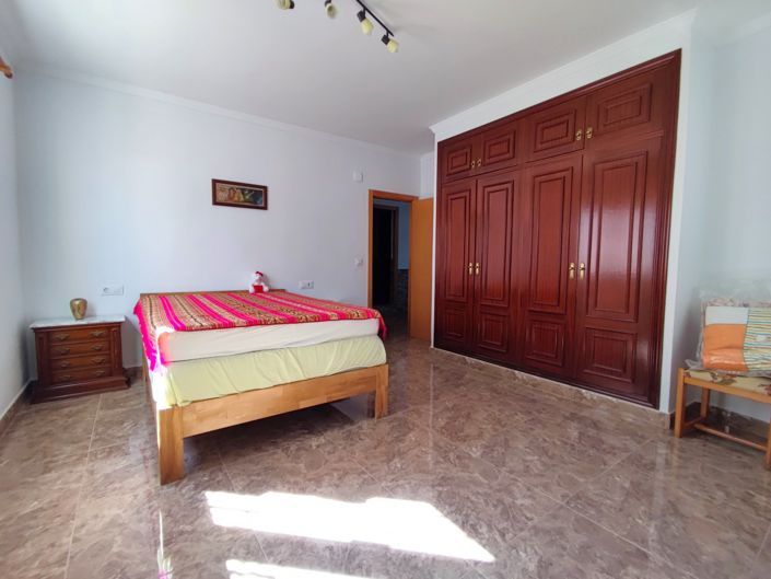 Image No.17-6 Bed Villa for sale