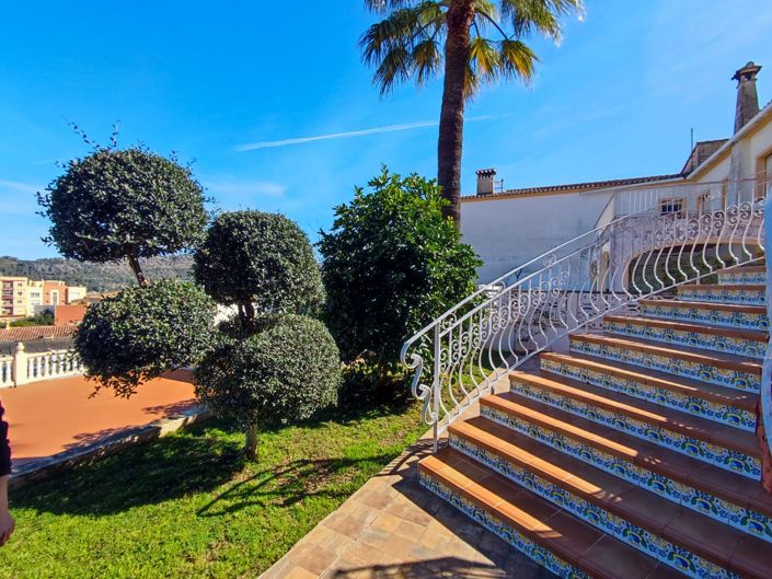 Image No.39-6 Bed Villa for sale