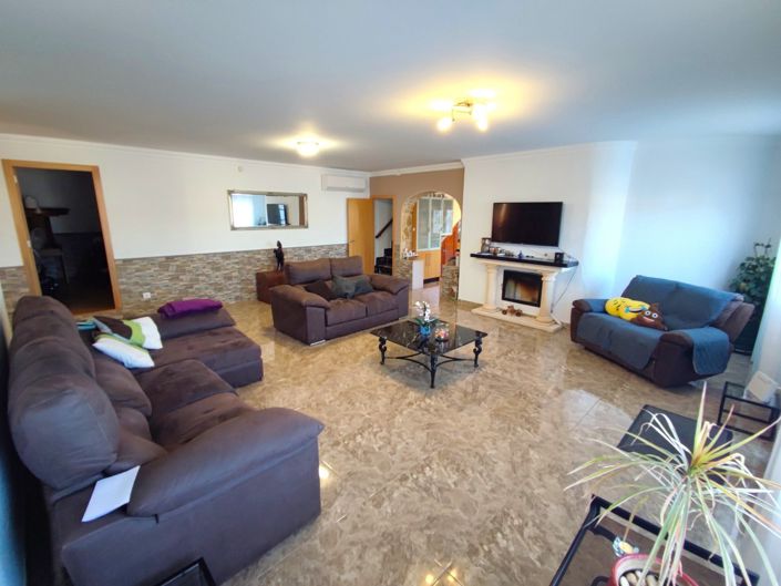 Image No.9-6 Bed Villa for sale