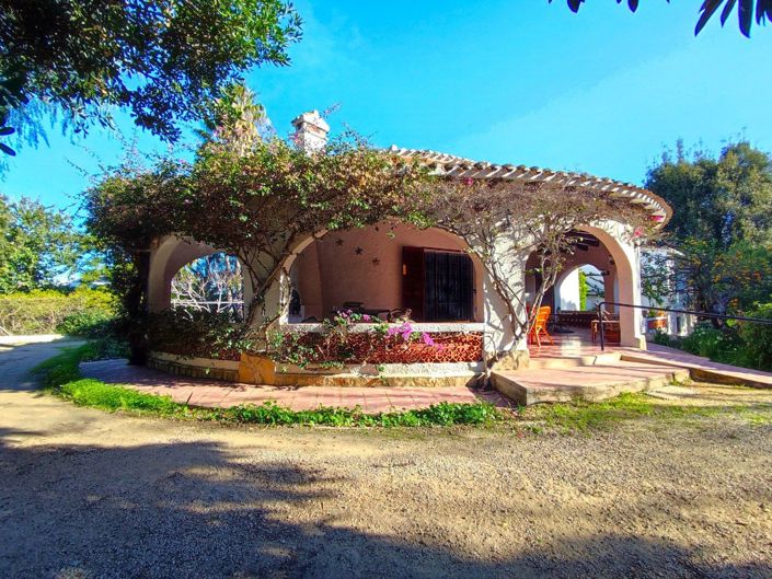 Image No.1-4 Bed Villa for sale