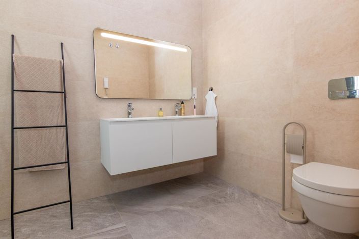 Image No.29-3 Bed Villa for sale