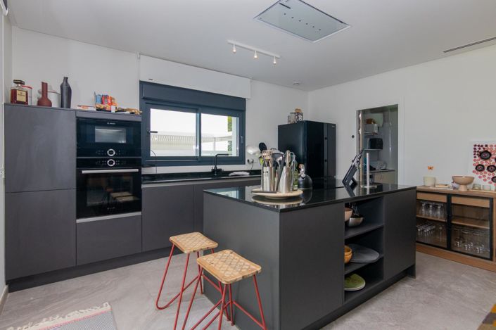 Image No.5-3 Bed Villa for sale