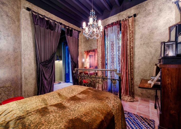 Image No.11-4 Bed Townhouse for sale