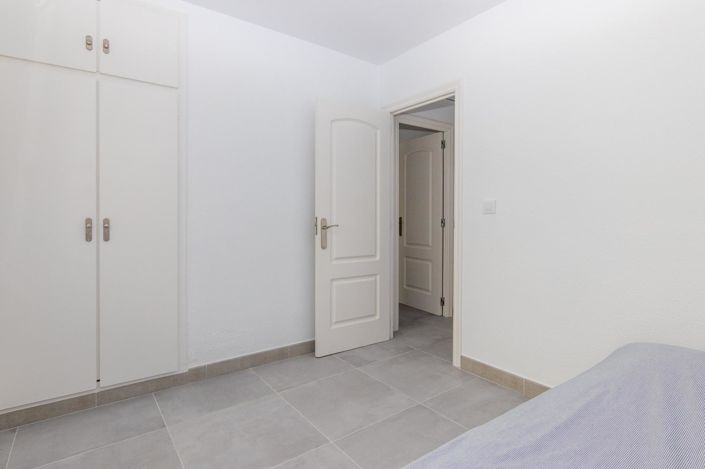 Image No.23-4 Bed Apartment for sale