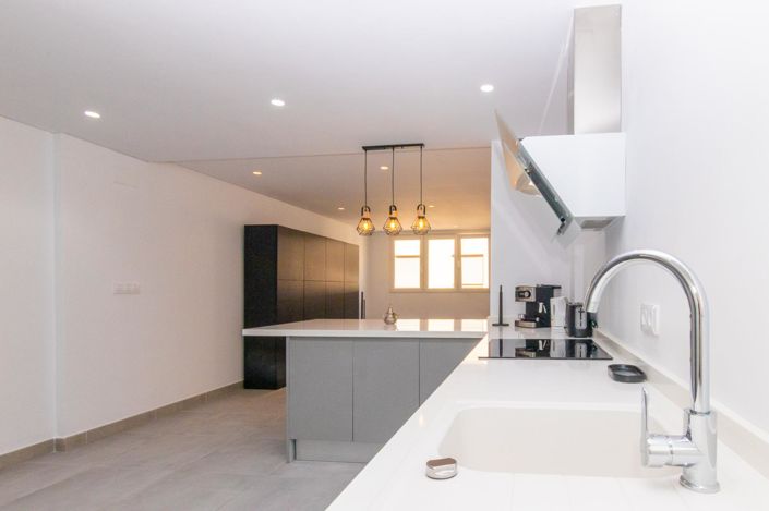 Image No.9-4 Bed Apartment for sale