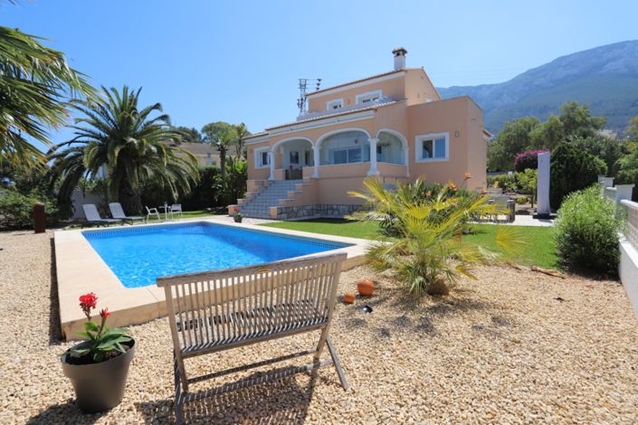 Image No.1-3 Bed Villa for sale