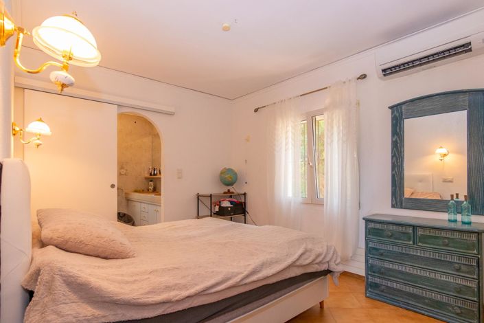 Image No.13-4 Bed Villa for sale