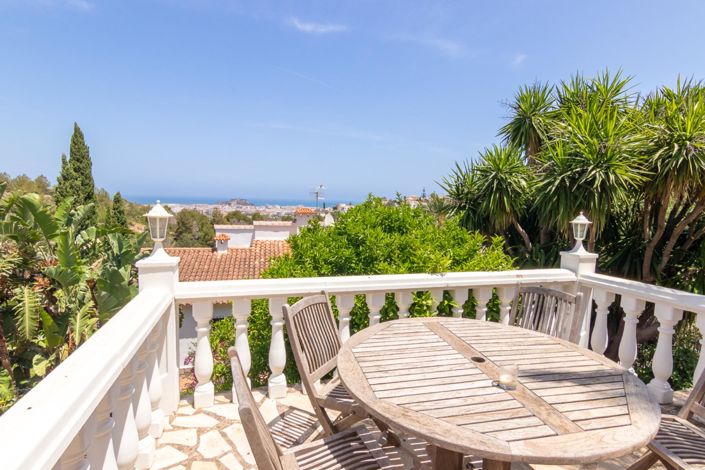 Image No.22-4 Bed Villa for sale