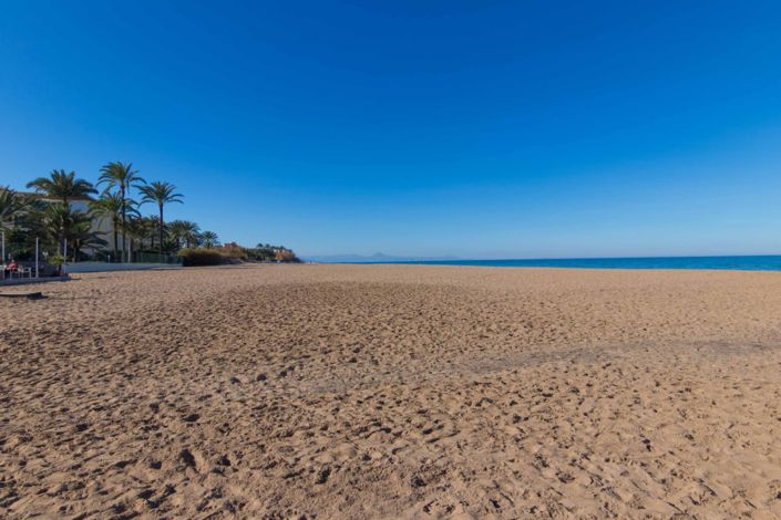 Image No.44-4 Bed Villa for sale